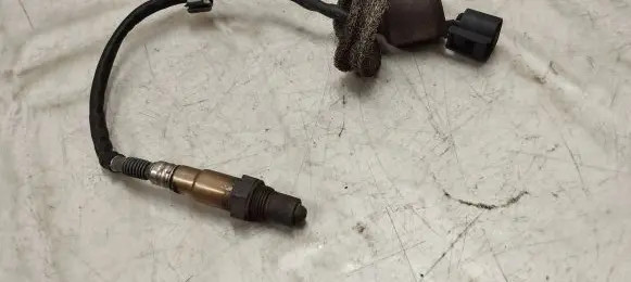BMW M5 Lambda probe sensor 7576673