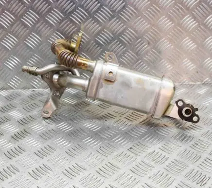 Renault Clio IV EGR valve cooler 147350364R 21951167C