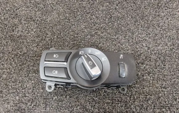 BMW X3 F25 Light switch 9346841