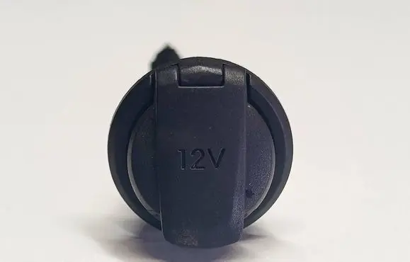 Hyundai i30 Cigarette lighter front A3F2AW4