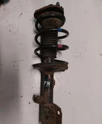 Toyota Avensis T250 Front shock absorber with coil spring