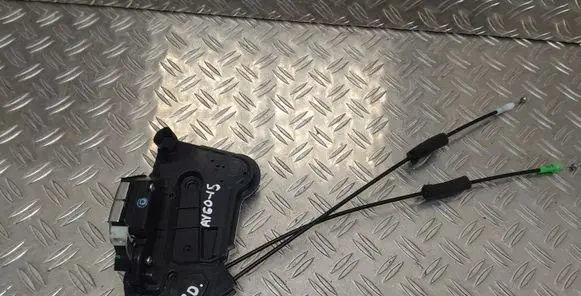 Toyota Aygo AB40 Front door lock