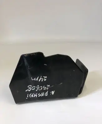 Nissan Qashqai J12 A/C compressor mount bracket 