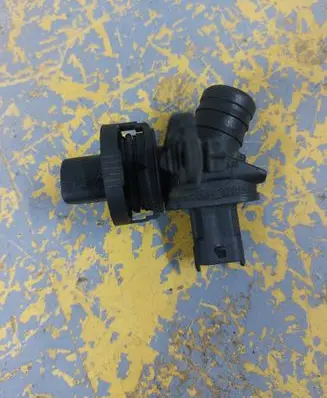 Opel Insignia A Breather valve 55568910