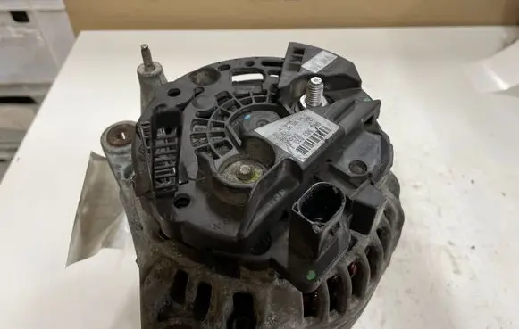 Audi A6 S6 C6 4F Generator/alternator 06F903023J 0124525067