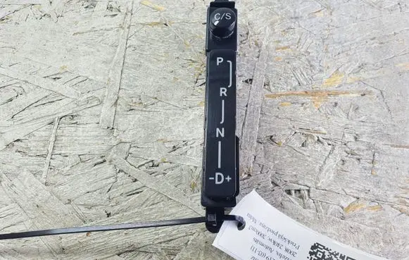 Mercedes-Benz CLS C219 Gear shift selector indicator A2115420426