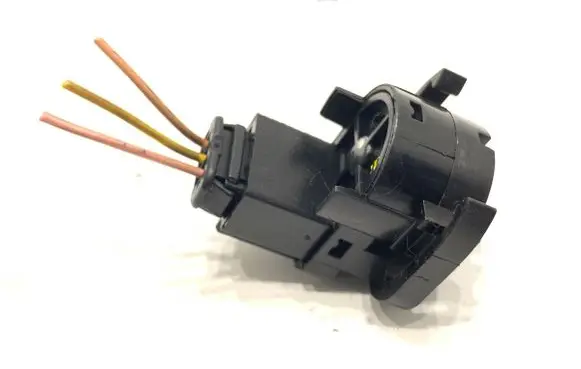 Peugeot 207 Ignition lock 36388101