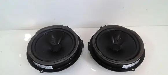 Ford Mustang VI Front door speaker FR3T18808CC