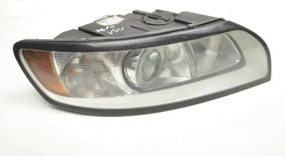 Volvo V50 Headlight/headlamp 31265701
