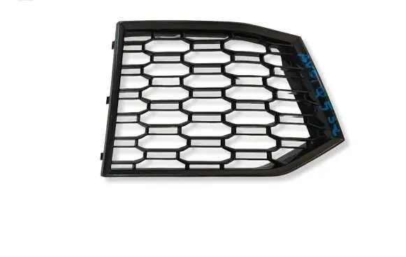 Audi RS3 8Y Front bumper lower grill 8V5807682QAUTOAS1 8V5807682Q