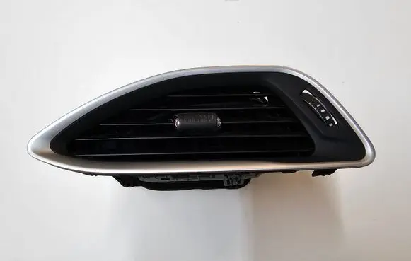 Chrysler Pacifica Dashboard side air vent grill/cover trim 6EC021X9AB