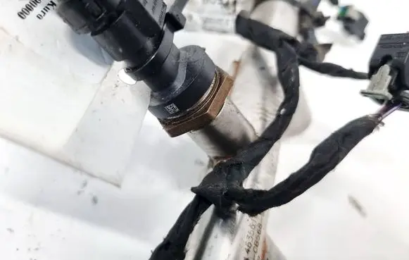 Jeep Renegade Fuel pressure sensor AAA2041490000