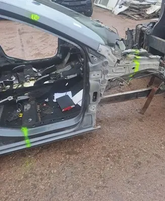 Citroen C4 II Front quarter panel Nocode