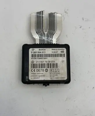Mercedes-Benz E W211 Seat pressure sensor 2118211958 0285004011