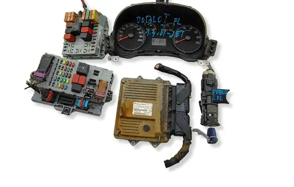 Fiat Doblo Engine control unit/module 51805371