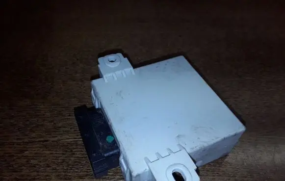 Toyota Avensis T250 Other control units/modules 8594005030