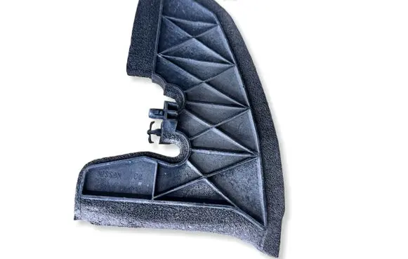 Nissan Juke I F15 Fender end trim 638A21KA0A