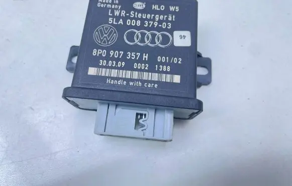 Audi A6 S6 C6 4F Light module LCM 8P0907357H 5LA00837903