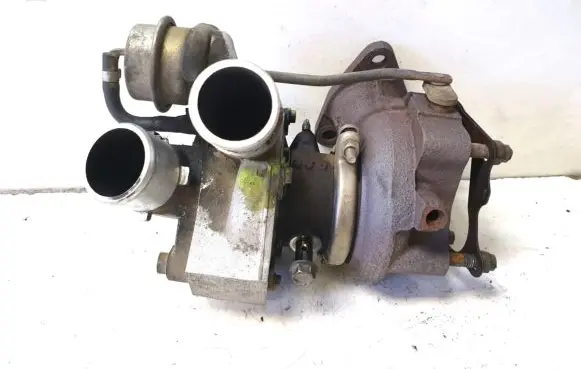 Toyota Corolla Verso E121 Turbo 1720127050VB100312