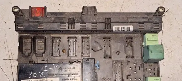 BMW X5 E53 Fuse module 518757109 8384525 07112002