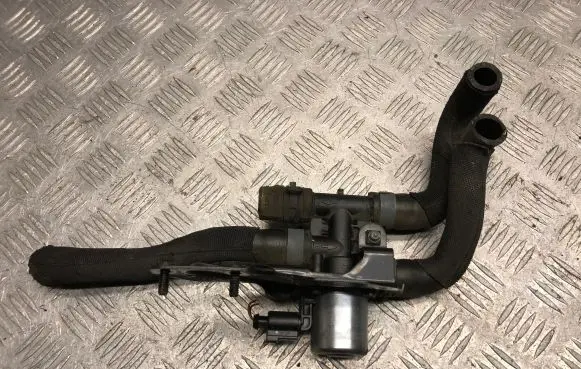Audi A4 S4 B8 8K Coolant heater control valve 8K0820035B 8E0820036
