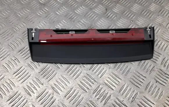 Audi A8 S8 D4 4H Third/center stoplight 4H0945097A