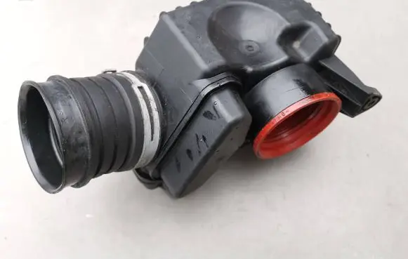 Mercedes-Benz C W203 Intake resonator A2710900804