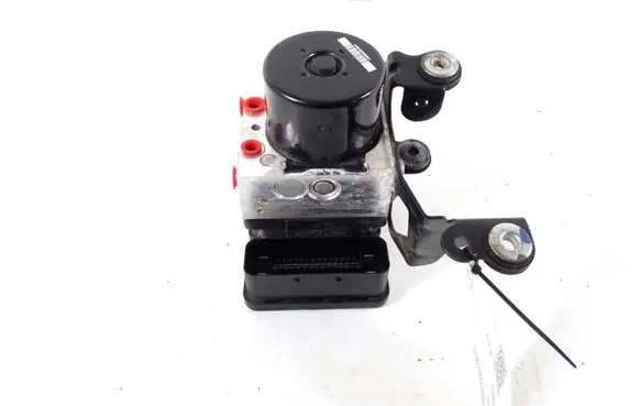 Volvo V70 ABS Pump 31329139