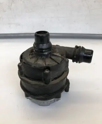 Mercedes-Benz GLA H247 Electric auxiliary coolant/water pump A0005002686