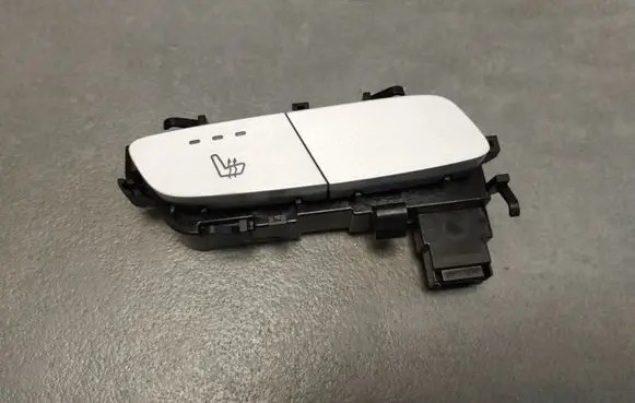 Mercedes-Benz E W213 Seat heating switch A2139050204