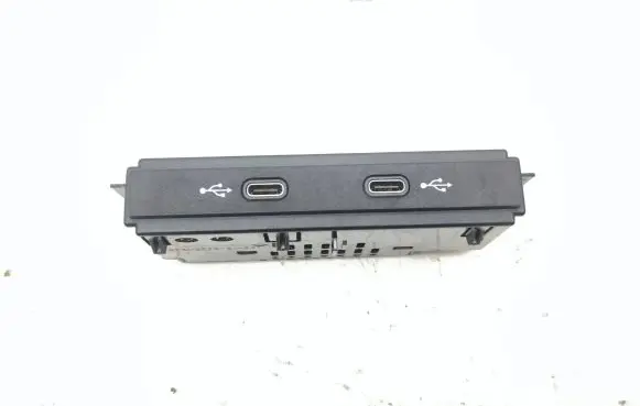 USB socket connector