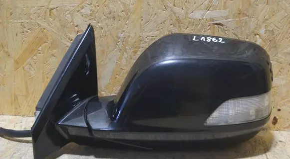 Honda CR-V Front door electric wing mirror
