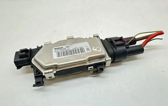 Mercedes-Benz B W246 W242 Coolant fan relay 1137328648