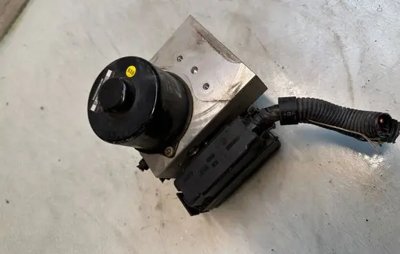 Porsche Cayenne (9PA) ABS Pump 7L0614111H 10020402634 10090102634