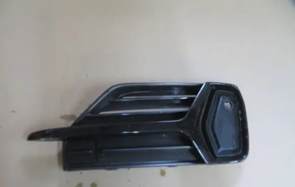 Front bumper lower grill