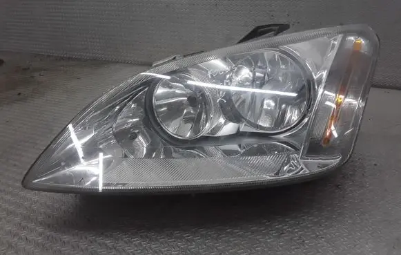 Ford Focus C-MAX Headlight/headlamp 3M5113101AA