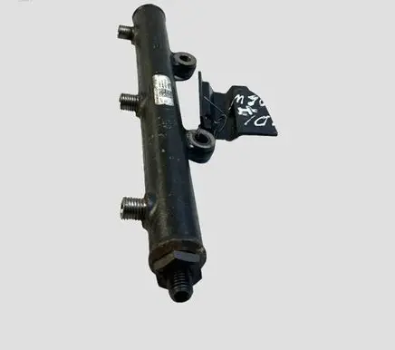 Jaguar S-Type Fuel main line pipe