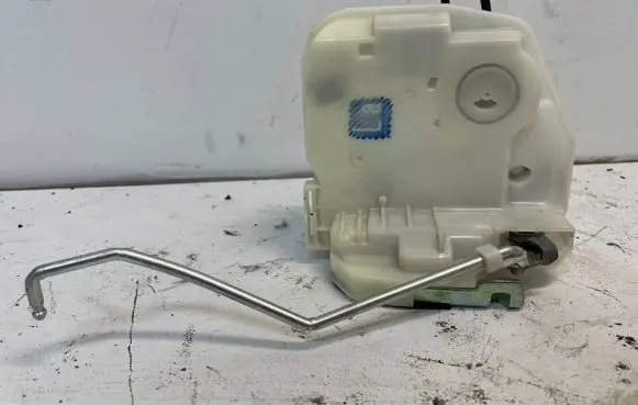Mitsubishi Eclipse Cross Front door lock