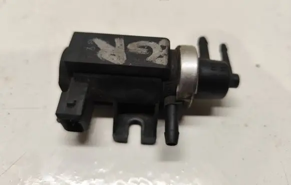 Audi A4 S4 B5 8D Turbo solenoid valve