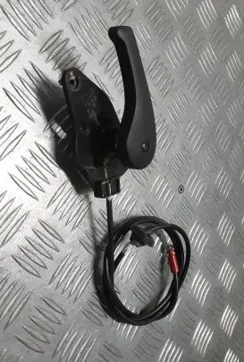 Volvo V40 Engine bonnet (hood) release handle 31278800 31278799