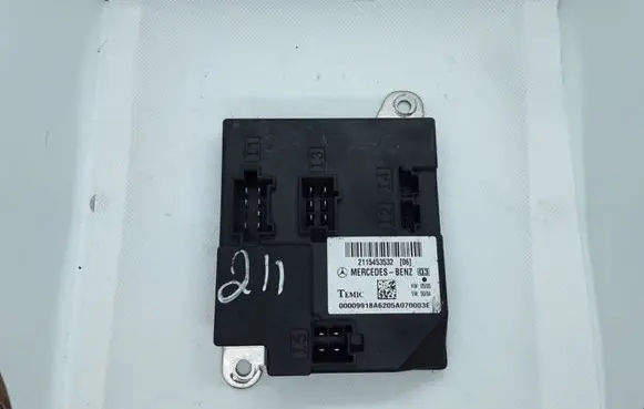 Mercedes-Benz E W211 Comfort/convenience module 2115453532