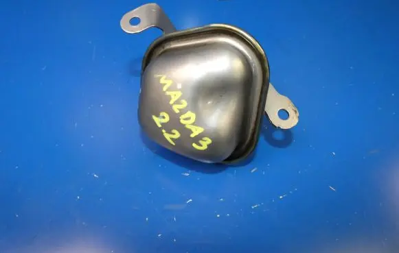Mazda 3 II Vacuum air tank 