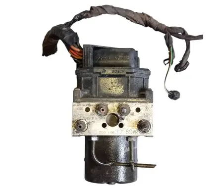 Mercedes-Benz Sprinter W901 W902 W903 W904 ABS Pump A0004463289 0265224040