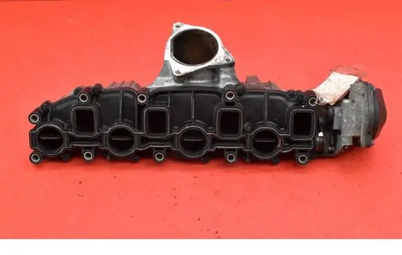 Volkswagen PASSAT CC Intake manifold 03L129711E
