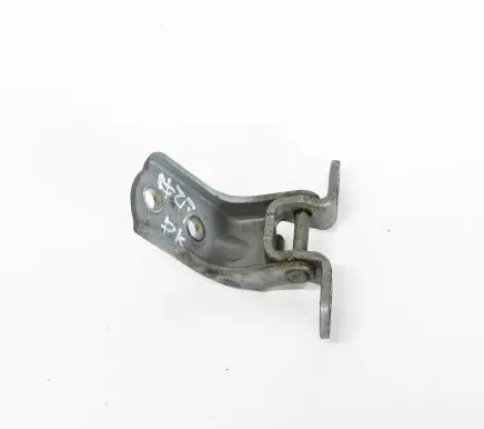 Hyundai Getz Front door upper hinge