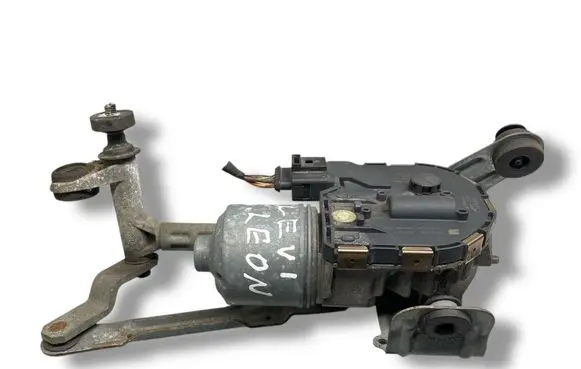 Seat Leon (1P) Front wiper linkage and motor 1P0955023E 3397021537 1P0955119D