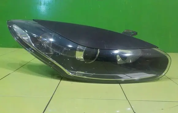 Renault Megane III Headlight/headlamp 260108249R