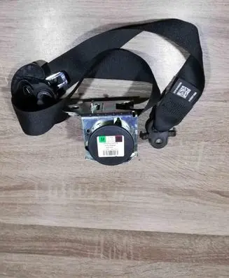 BMW 5 F10 F11 Front seatbelt 610126200D 141016