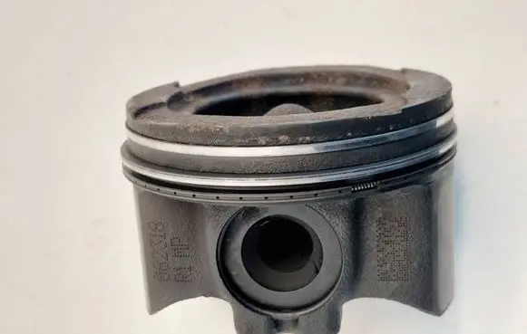 Mercedes-Benz E AMG W213 Piston 082318