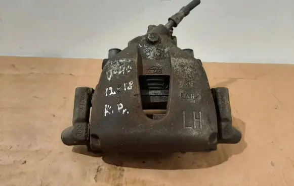 Volvo V40 Front brake caliper